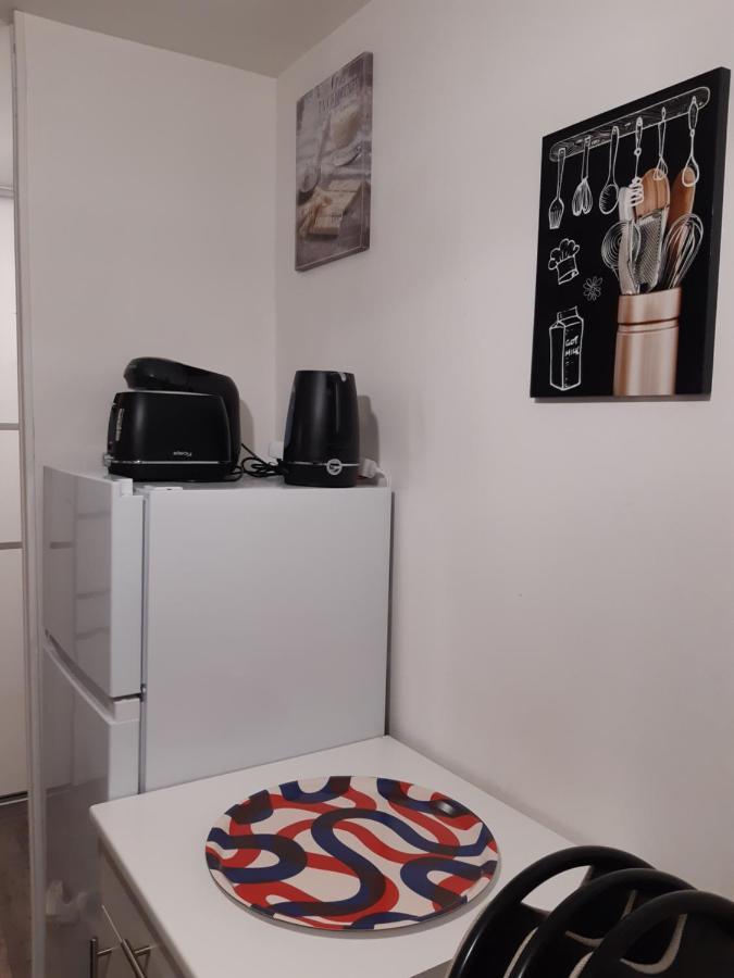 Joli Appartement T2 Agglo Troyes Sainte-Savine Bagian luar foto